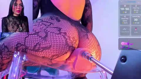 Snapshot of raven_blackk chatting on 10.27.25 Raven online show from 10.27.25