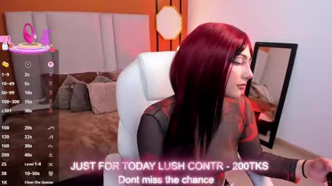 Raven Curly online show from 11.21.25