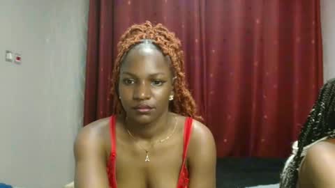 Snapshot of raven_luxe chatting on 03.14.26 Raven online show from 03.14.26