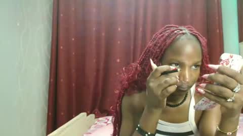 Snapshot of raven_luxe chatting on 04.16.26 Raven online show from 04.16.26