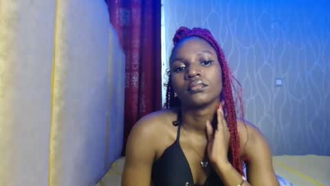 Snapshot of raven_luxe chatting on 04.30.26 Raven online show from 04.30.26