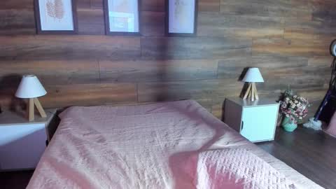 Victoria online show from 11.25.25