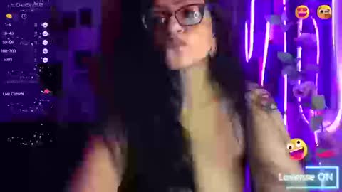 Snapshot of ravenandsin chatting on 09.15.25 Raven online show from 09.15.25