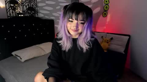 ravencollen online show from 10.23.25