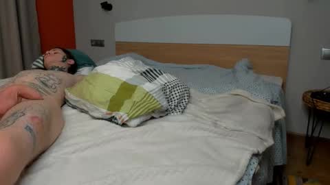 Raveneusbiter online show from 12.15.25