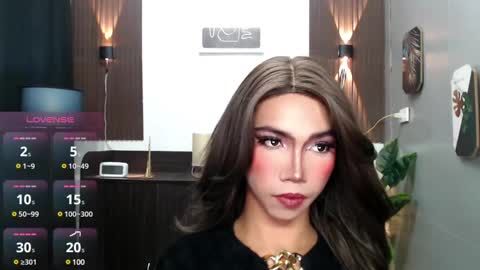 Snapshot of ravennax chatting on 02.19.25 ravennaxx online show from 02.19.25