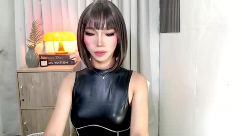 Snapshot of ravennax chatting on 11.30.25 ravennaxx online show from 11.30.25