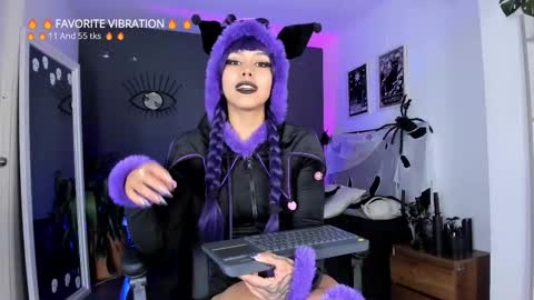 Raven Witch online show from 02.07.26