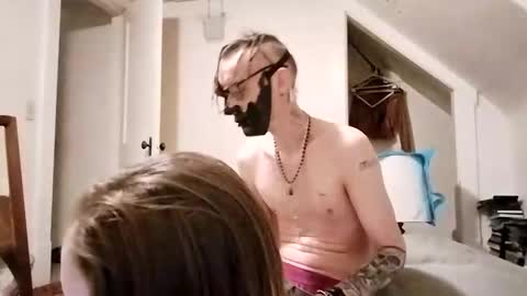 Raver online show from 12.10.24