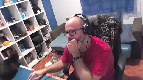 ravingr3d3 online show from 10.21.25