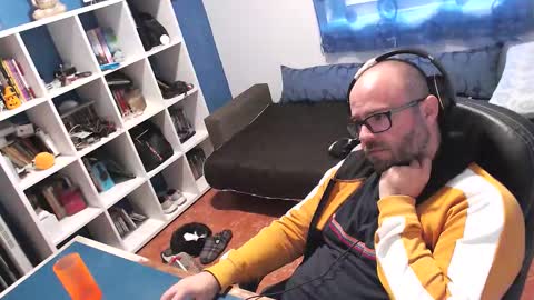 ravingr3d3 online show from 10.25.25