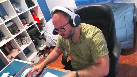 ravingr3d3 online show from 05.19.26