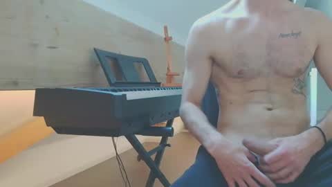 Snapshot of rawfrench chatting on 12.05.25 rawfrench online show from 12.05.25