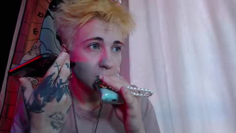 Snapshot of ray_taylorr chatting on 03.17.26 Ray online show from 03.17.26