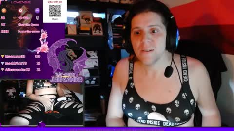 Snapshot of raysuon chatting on 01.05.25 Rae-Suon online show from 01.05.25