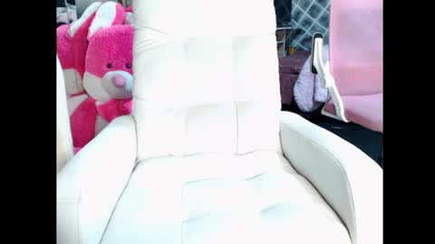 Snapshot of raysweet1 chatting on 10.26.25 RAY online show from 10.26.25