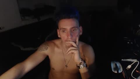 Snapshot of rayzel31 chatting on 11.03.25 Rayzel online show from 11.03.25