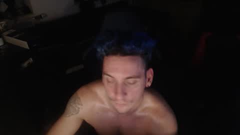 Snapshot of rayzel31 chatting on 12.04.25 Rayzel online show from 12.04.25