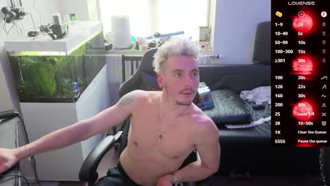 Rayzel online show from 02.19.26