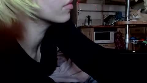 Snapshot of raziel_haze chatting on 06.21.26 Yrriel Strife Candy-Demon Caveboy mr. Cringe online show from 06.21.26