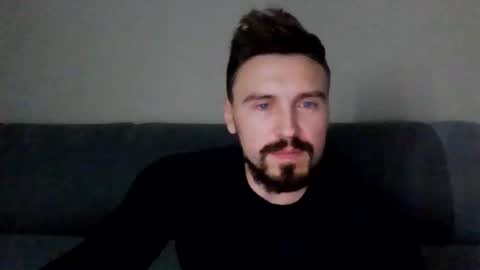 Snapshot of razvan27h chatting on 01.08.25 Razvan27h online show from 01.08.25