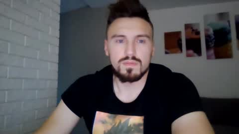 Snapshot of razvan27h chatting on 01.23.25 Razvan27h online show from 01.23.25