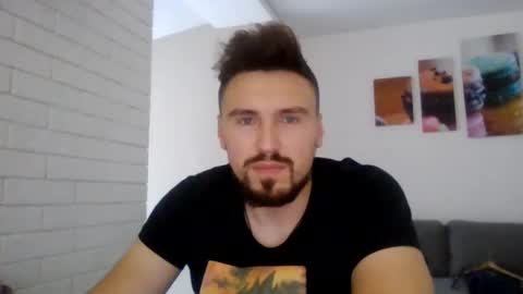 Snapshot of razvan27h chatting on 01.26.25 Razvan27h online show from 01.26.25