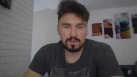 Snapshot of razvan27h chatting on 11.06.25 Razvan27h online show from 11.06.25