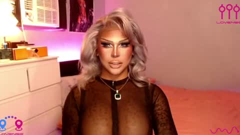 Snapshot of real_dom_phuta chatting on 06.17.26 Miss Katrina De Futah Goddess of HELL online show from 06.17.26