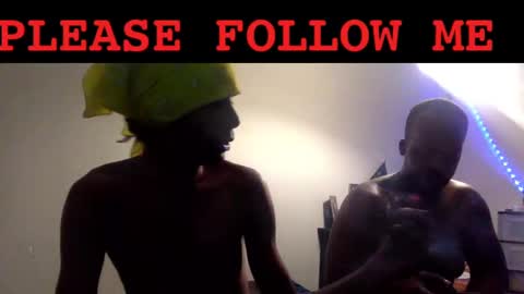 Snapshot of realdrewreynolds chatting on 09.22.25 tranzGODess online show from 09.22.25