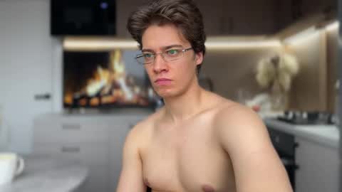 Snapshot of realsupermichael chatting on 03.03.25 AliceEve online show from 03.03.25