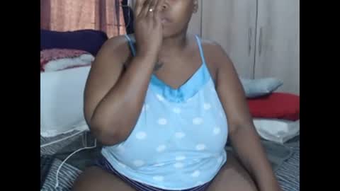 Snapshot of realsweetheart chatting on 12.23.25 REAL1SWEETHEART online show from 12.23.25