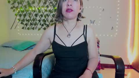 Rebbeca online show from 10.03.25