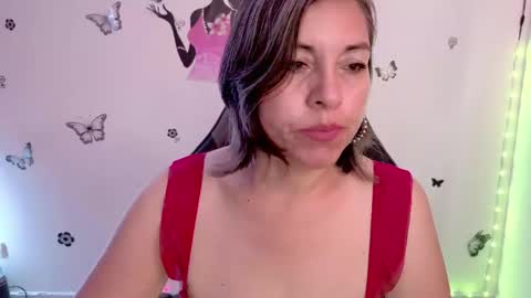 Snapshot of rebbeca09 chatting on 05.06.26 Rebbeca online show from 05.06.26