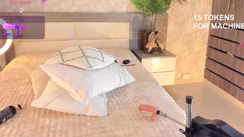 I invite you to my birthday on November 3th  online show from 03.08.26