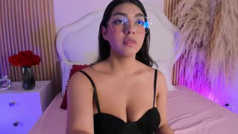 rebeca_taylor_ online show from 03.17.26