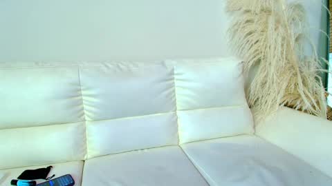 Rebeca Williams online show from 02.24.25