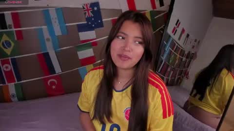 Rebeca Williams online show from 07.03.26