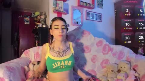 Snapshot of rebecahart chatting on 02.15.26 Rebecca online show from 02.15.26