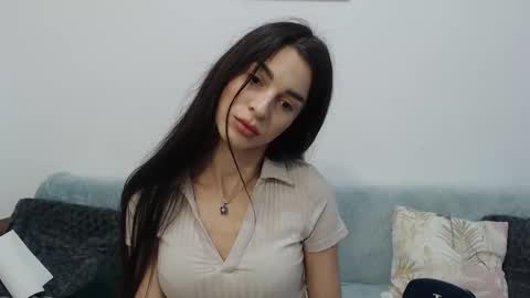 Snapshot of rebecamur chatting on 09.24.25 rebecamur online show from 09.24.25