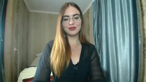 Snapshot of rebecca_ccaa chatting on 09.27.25 Rebecca online show from 09.27.25