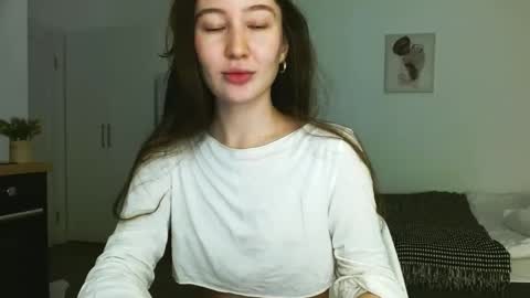 Snapshot of rebecca_demure18 chatting on 12.15.24 Lets talk here 33. online show from 12.15.24