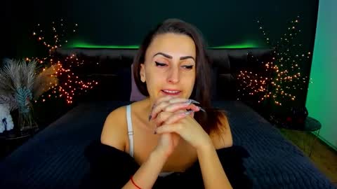 Snapshot of rebecca_diamonds chatting on 11.13.25 rebecca_diamonds online show from 11.13.25