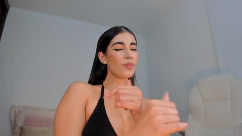 Rebecca online show from 12.05.24