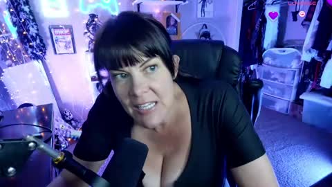 Rebecca Love online show from 05.28.26