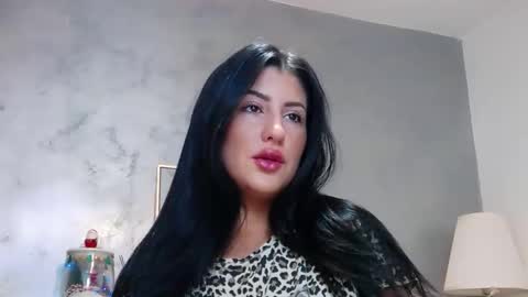 Snapshot of rebeccaryen chatting on 12.15.25 RebeccaRyen online show from 12.15.25