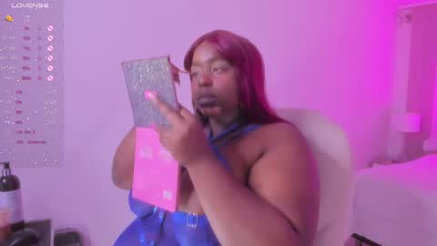 Snapshot of rebeka_spencer chatting on 02.25.25 rebeka online show from 02.25.25