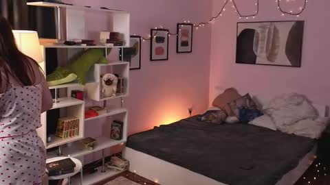 Lylu online show from 02.28.26