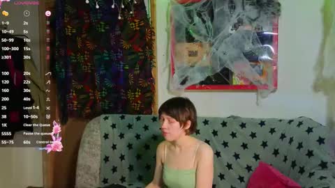 Snapshot of reborn_elf chatting on 11.07.25 Lara online show from 11.07.25