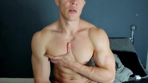 twitter REECET26 instagram RECCETAYLOR online show from 11.01.25